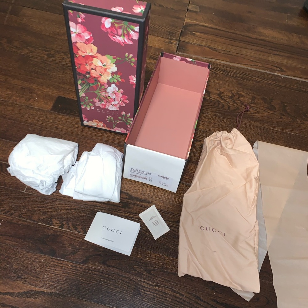 Gucci - Picture 3 of 8